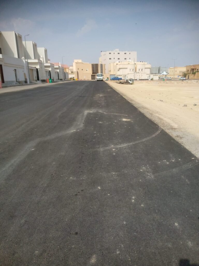 مقاول اسفلت دقه احترافيه وسريعه وانشاء اسفلت وهدم تكسير القصيم وعمال باليوميه وترميم وتشطيب في القصيم  ونظافه مباني عامه في القصيم